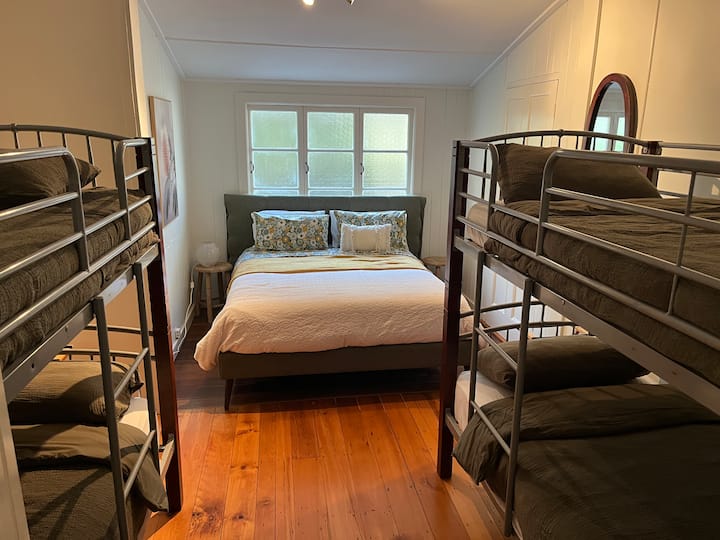 Семейна стая във ферма