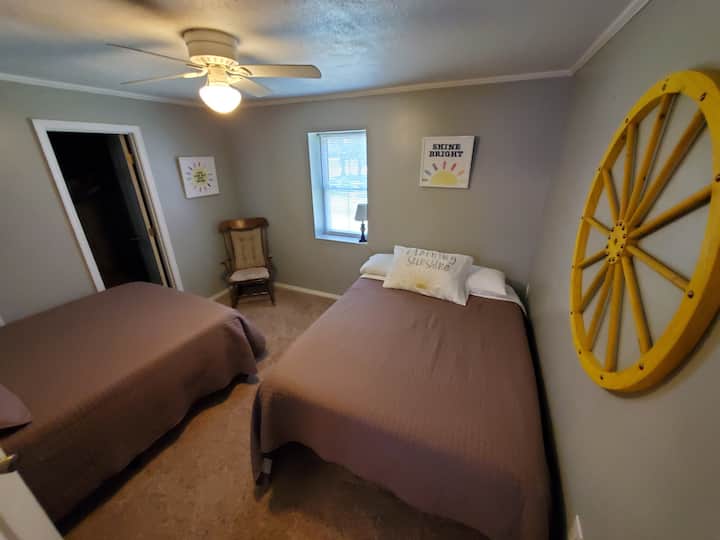 2 krevate me madhësi të plotë 