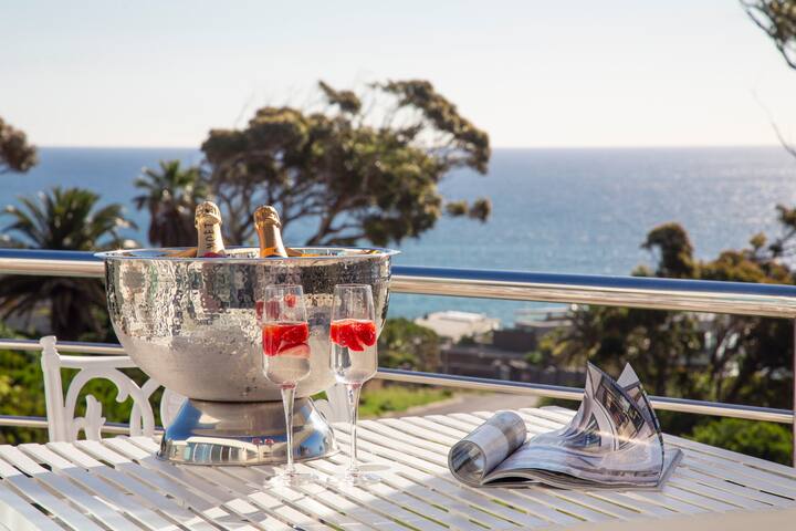 Hollywood Mansion gallery image 4