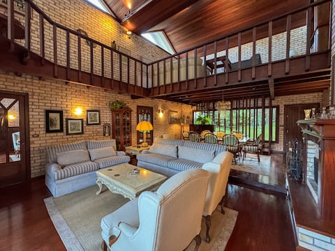 Popular Airbnb listing: Casa da Paz in Laje de Pedra | Fireplace and comfort in Canela