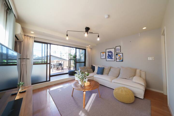 3BR Apartment with Rooftop Balcony and Car Parking gallery image 3