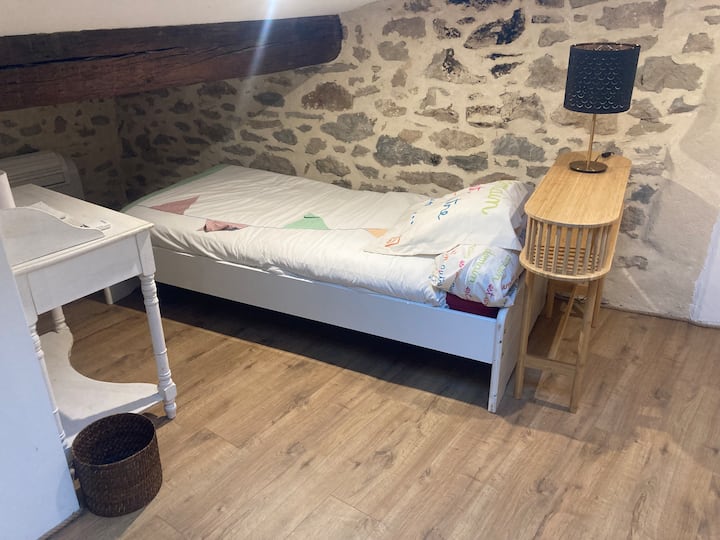 غرفة النوم 2