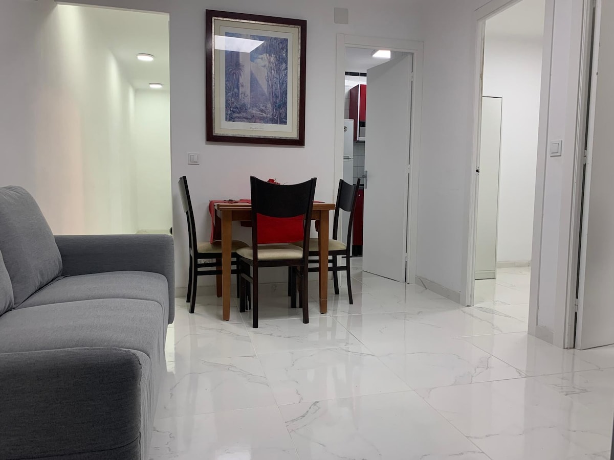 Successful Airbnb property: Cozy apartment close to Fira Barcelona & Airport in L'hospitalet De Llobregat