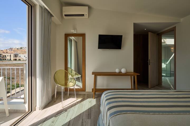 Thalassa Residence gallery image 3