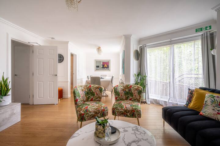 City Centre house – Arthur’s Seat View, Parking gallery image 5