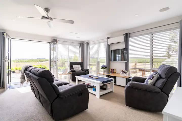 Yarra Valley Views Spacious 2 Bedroom Guest Suite - Lilydale
