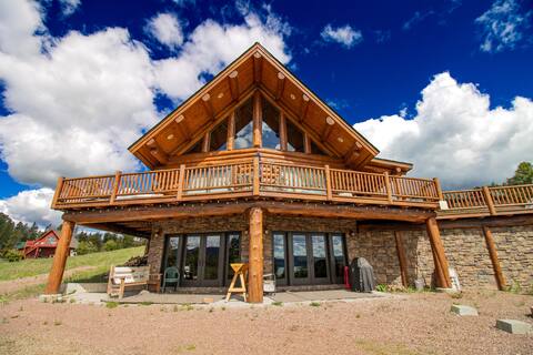 Mountain Getaway with a View