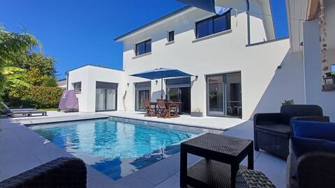 Spacious villa close to forest and beaches