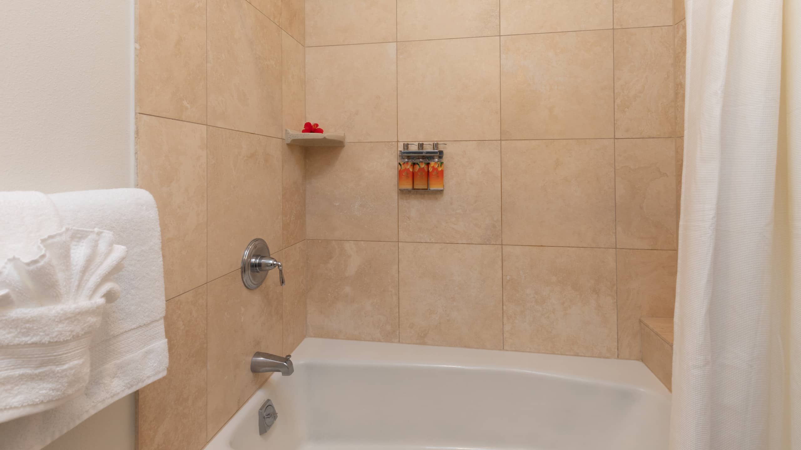 Townhouse in Waimea · ★5.0 · 3 bedrooms · 5 beds · 2.5 baths - Image 23