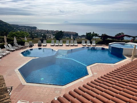 Popular Airbnb listing: MARASUSAfloreal Ortensia in Parghelia