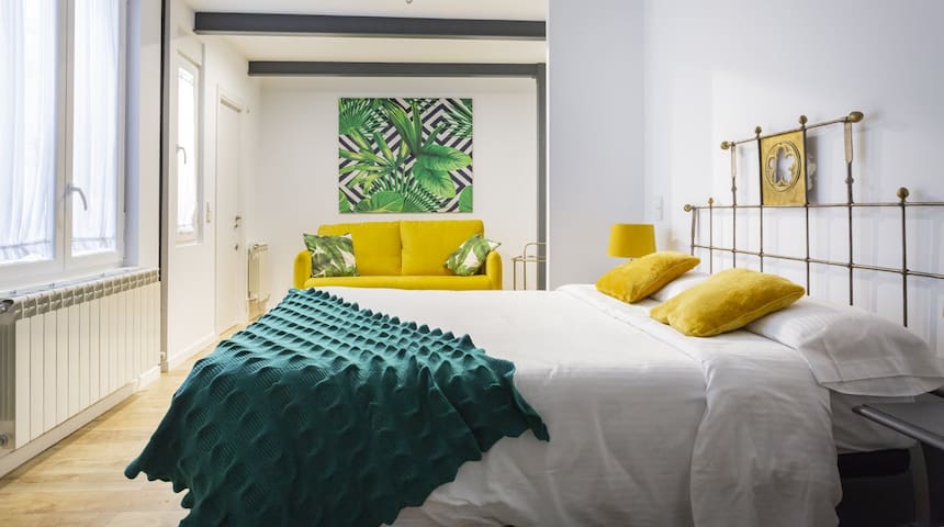 Elegante apartamento en la zona centro/Atocha con cuatro dormitorios en suite. gallery image 4