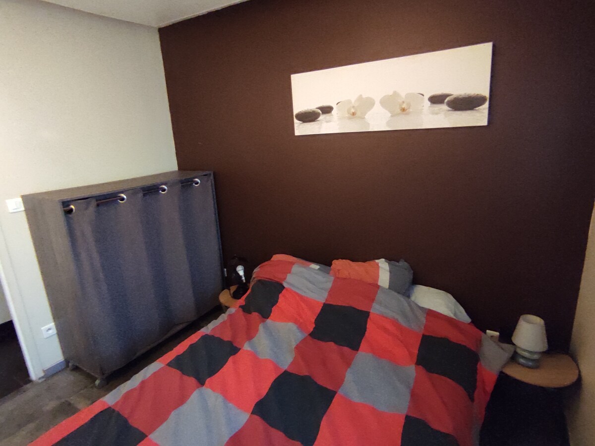 საძინებელი 2