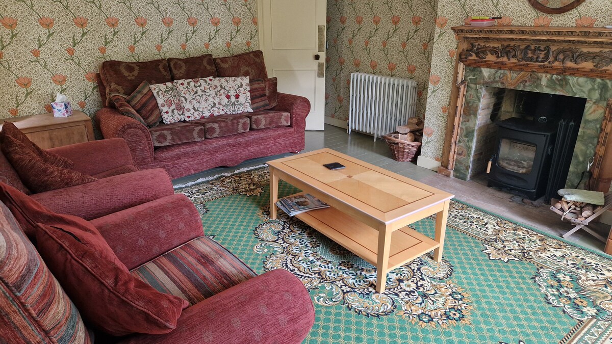 Popular Airbnb listing: Annex in the Woods on the Broads in Great Yarmouth