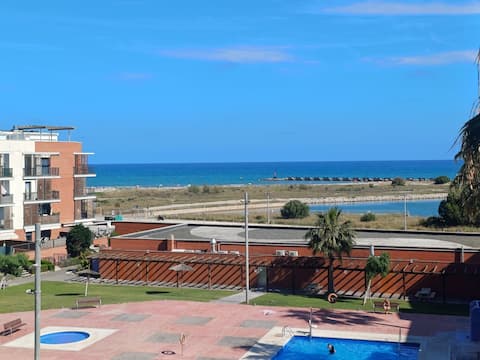 Apartment 1st line of sea.  Beach Apartment.