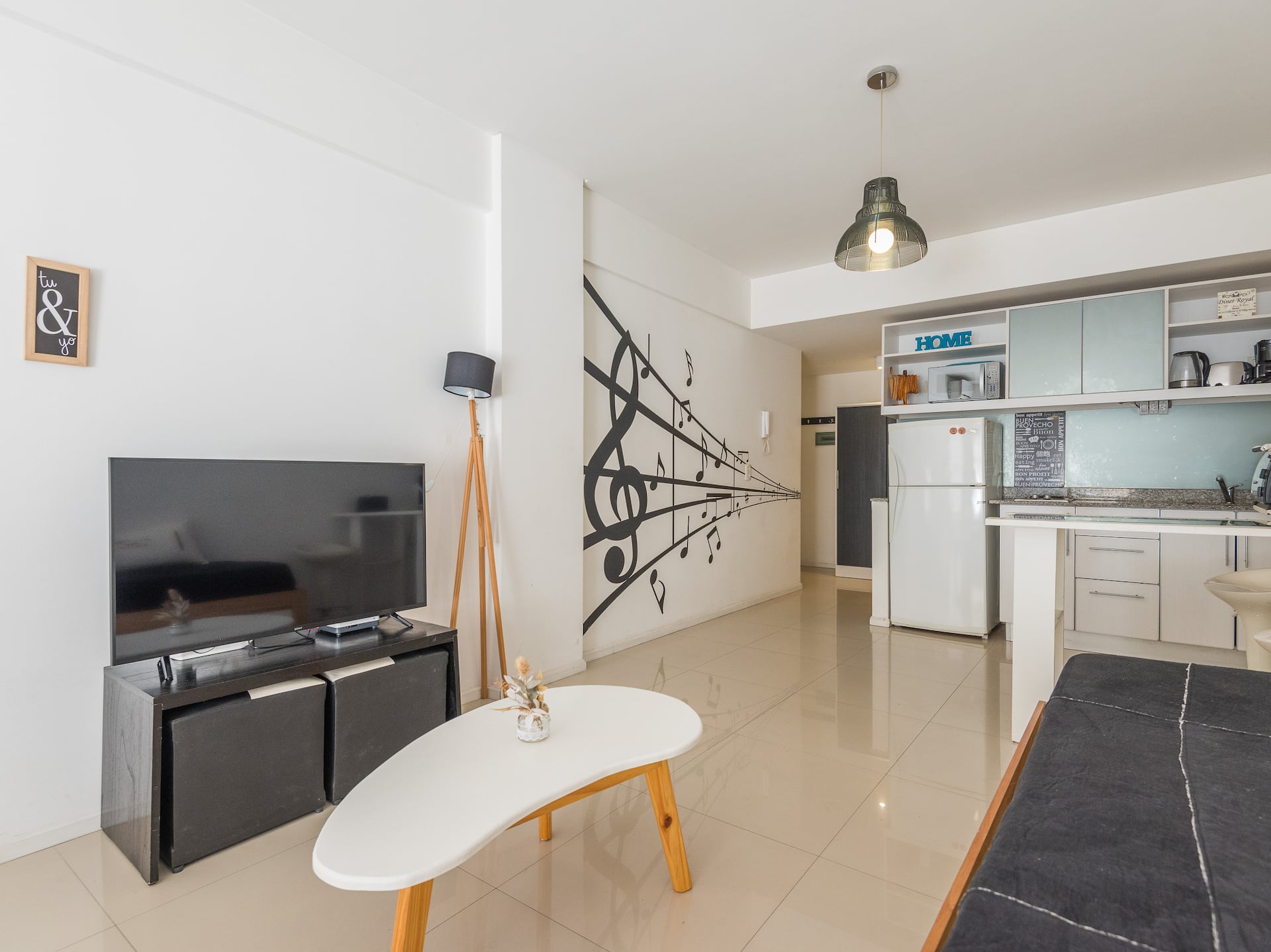 A bright studio in Caballito