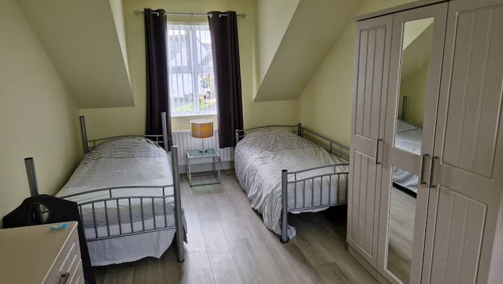 საძინებელი 4