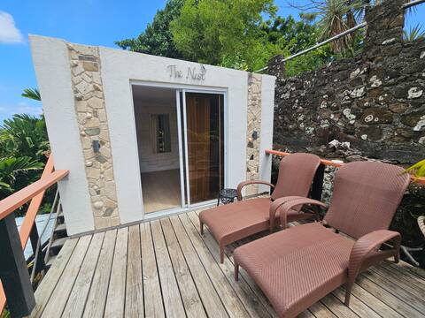 Modern breezy honeymoon hideaway