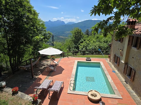 Cottage, private pool, lovely view, restaurant 2km