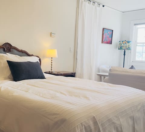 Perfect San Rafael Studio Retreat