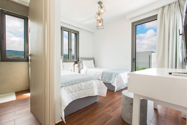 غرفة النوم 2