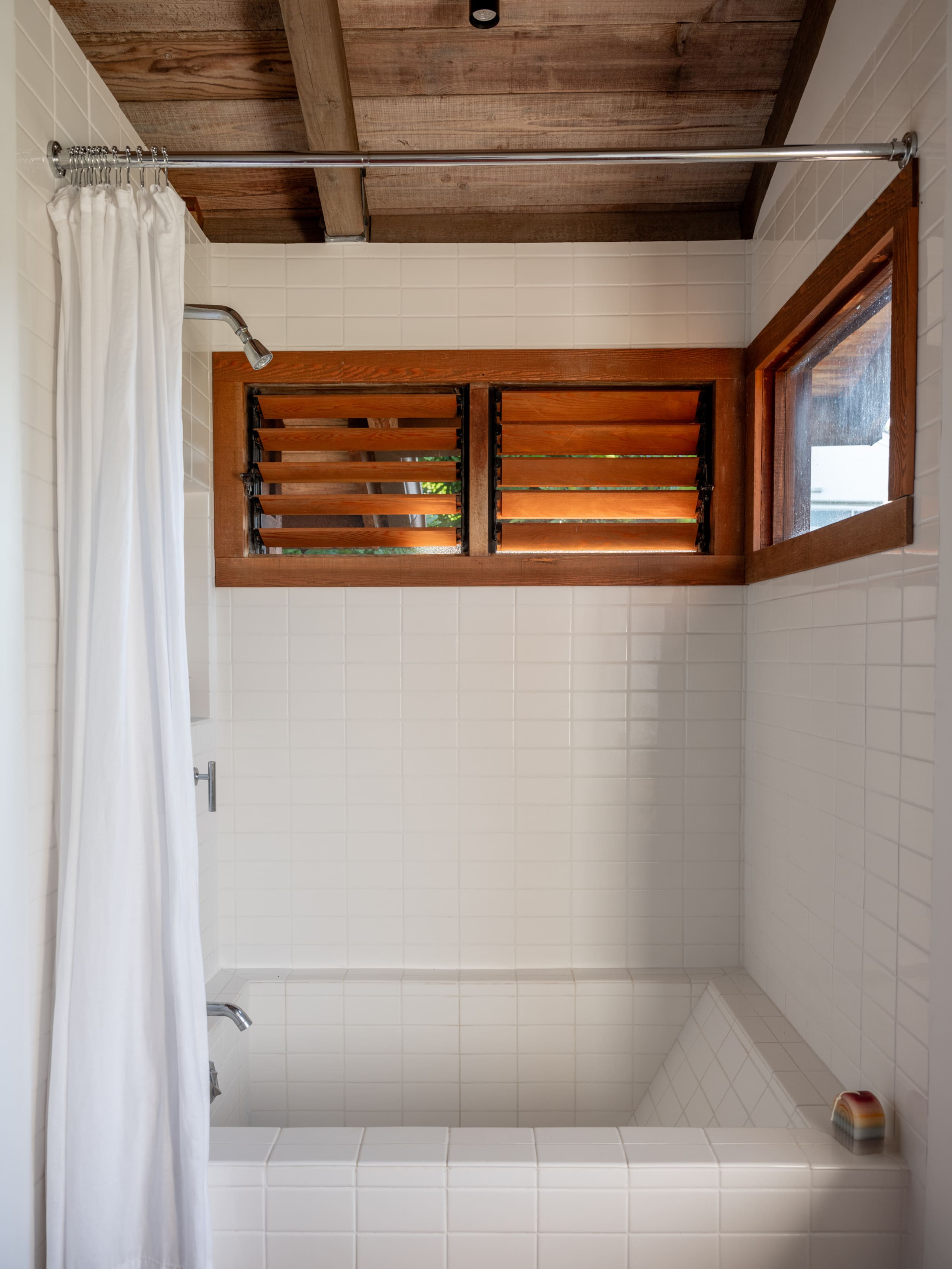 Home in Princeville · ★4.96 · 4 bedrooms · 5 beds · 2 baths - Image 45