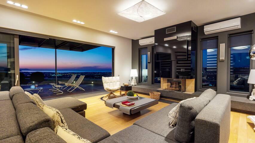 Near to Chania City & Beach / Private Heated Pool gallery image 3