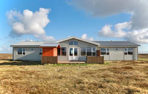 Eldhraun Holiday Home , eight bedroom