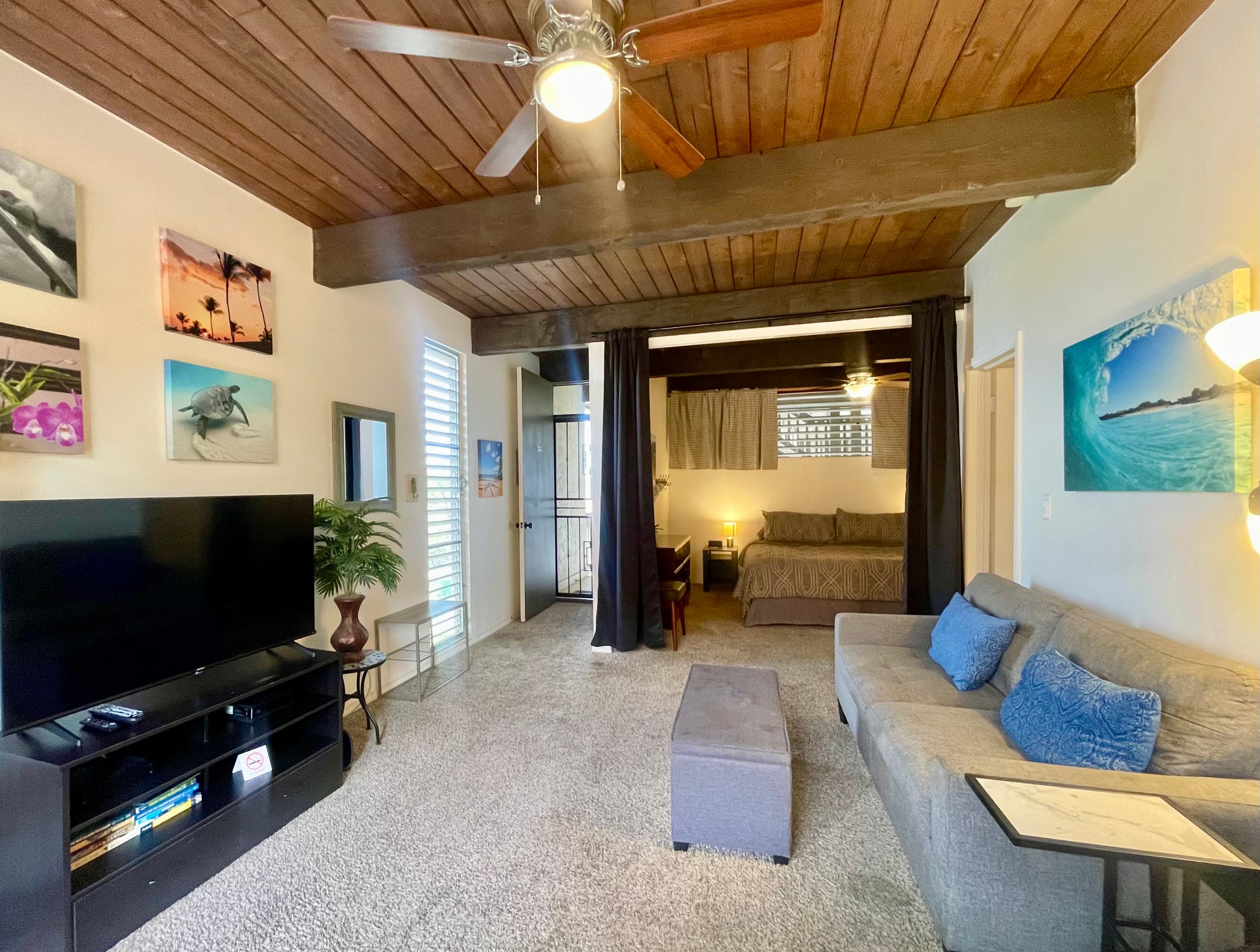 Condo in Kailua-Kona · ★4.9 · 1 bedroom · 1 bed · 1 bath - Image 11