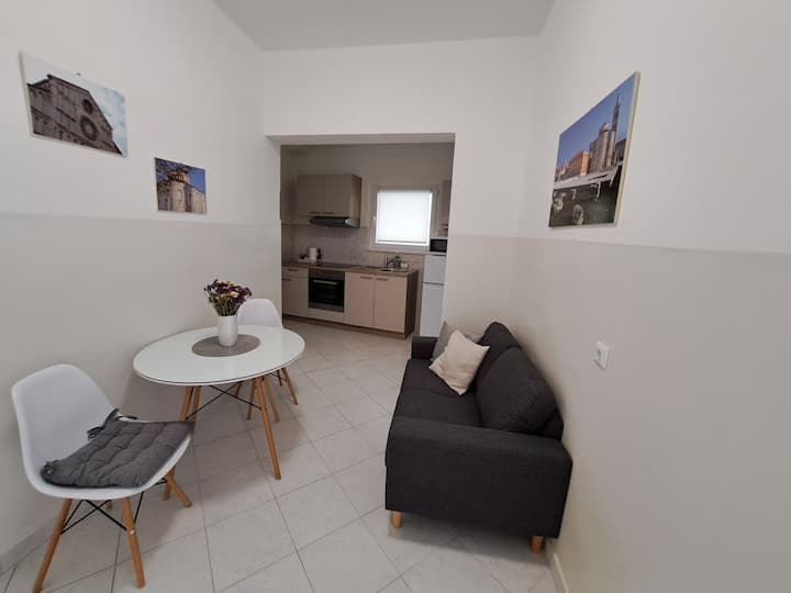 Apartment Bepo , 500 M From Old Town Zadar - Zadar