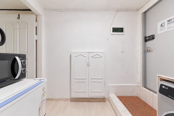 Green Urbanist #2 - Seoul St. Cozy House 3pax - Myeong-dong