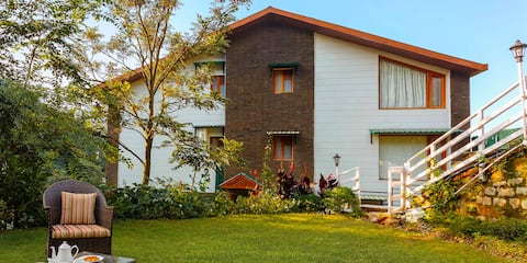 Juniper Kasauli Villa, For Large Groups + Homecook