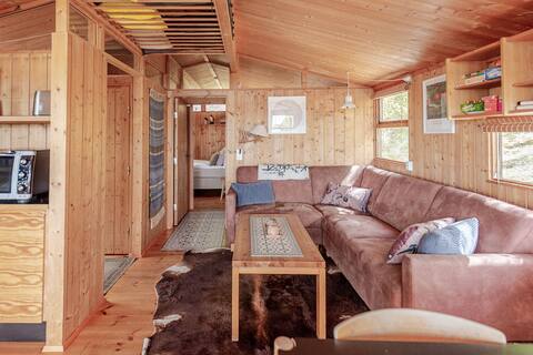 Lovely cabin in the Capital Area with hot tube