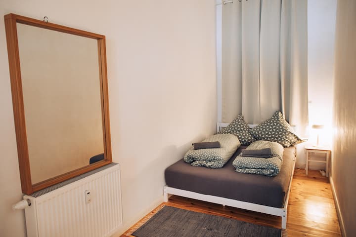 stražnja spavaća soba 