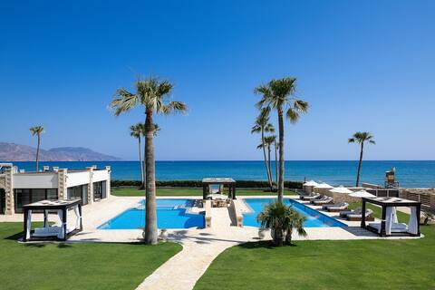 Villa Paralia A Beachfront Romance by etouri