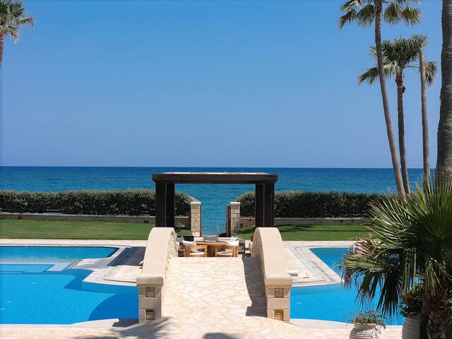 Villa Paralia A Beachfront Romance by etouri gallery image 3