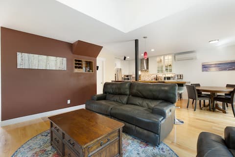 Top Airbnb: Boulder/Twin Lakes with Great Light in Gunbarrel
