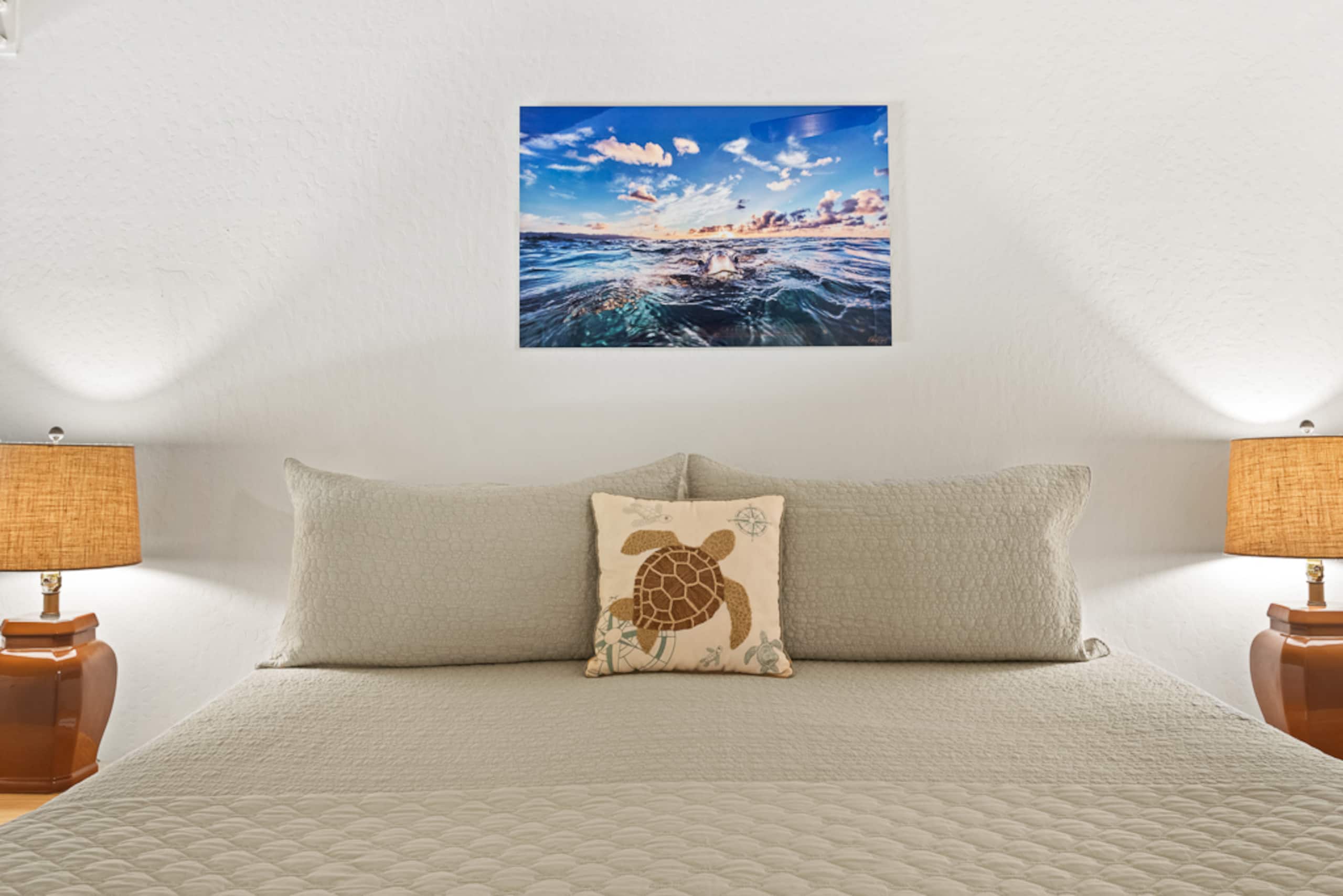 King size bed, heated pools & spas, ocean views - Photo 12