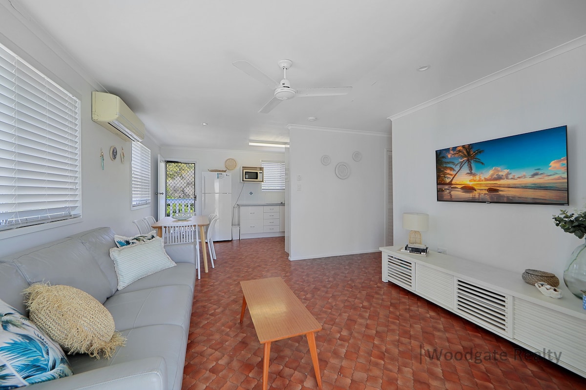 Popular Airbnb listing: Sea Forever Beach House -170m from the Beach in Woodgate