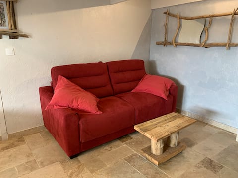 Top performing Airbnb: FredMart Mougins-Cannes Apartment in Mougins