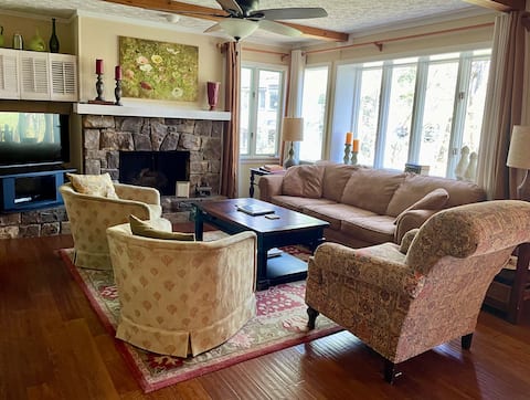 Top Airbnb: Beautiful mountain getaway close to it all! in Sugar Mountain