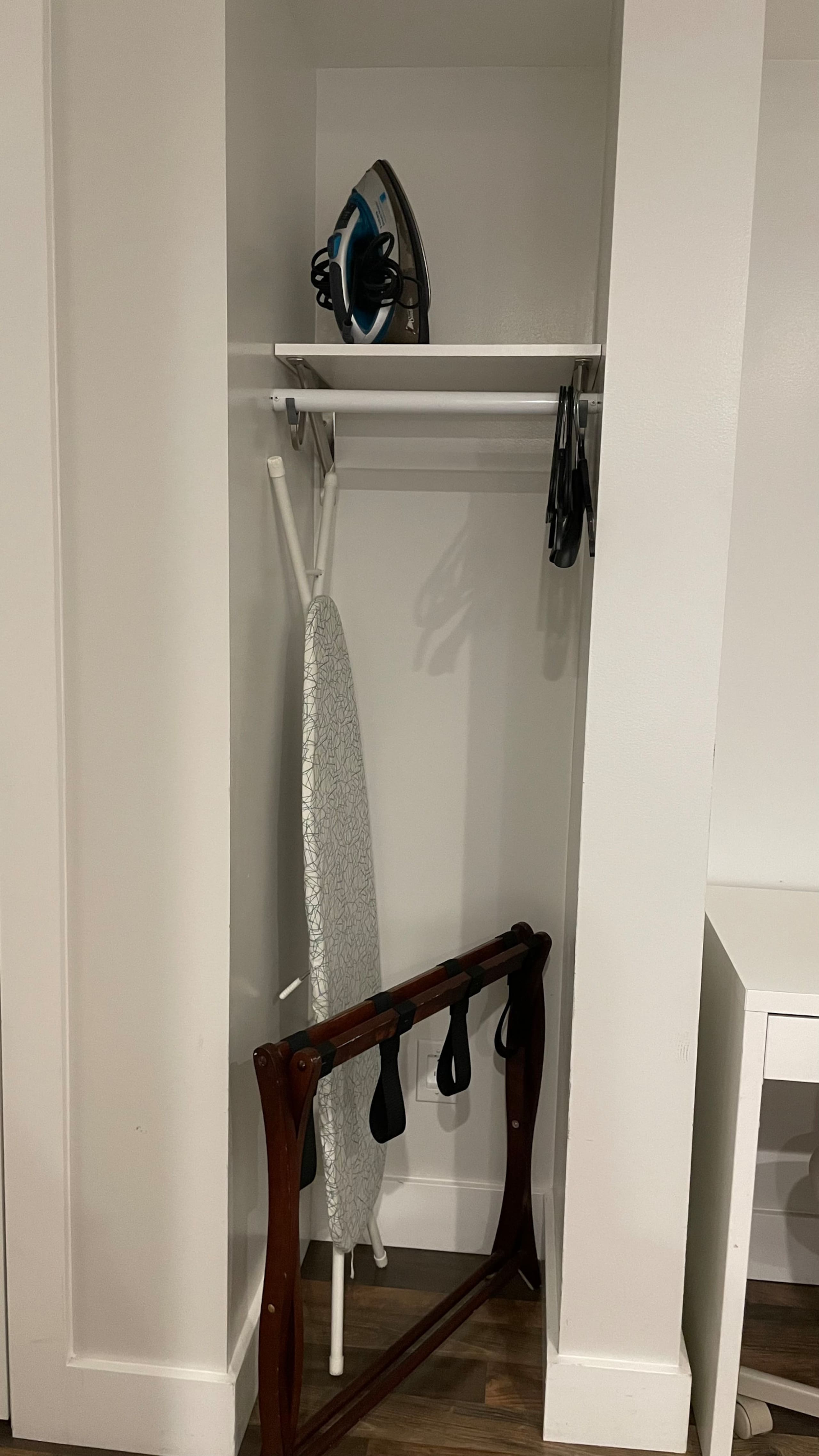 3BR 2BA no kitchen, $25/day parking option (<16ft) - Image 12