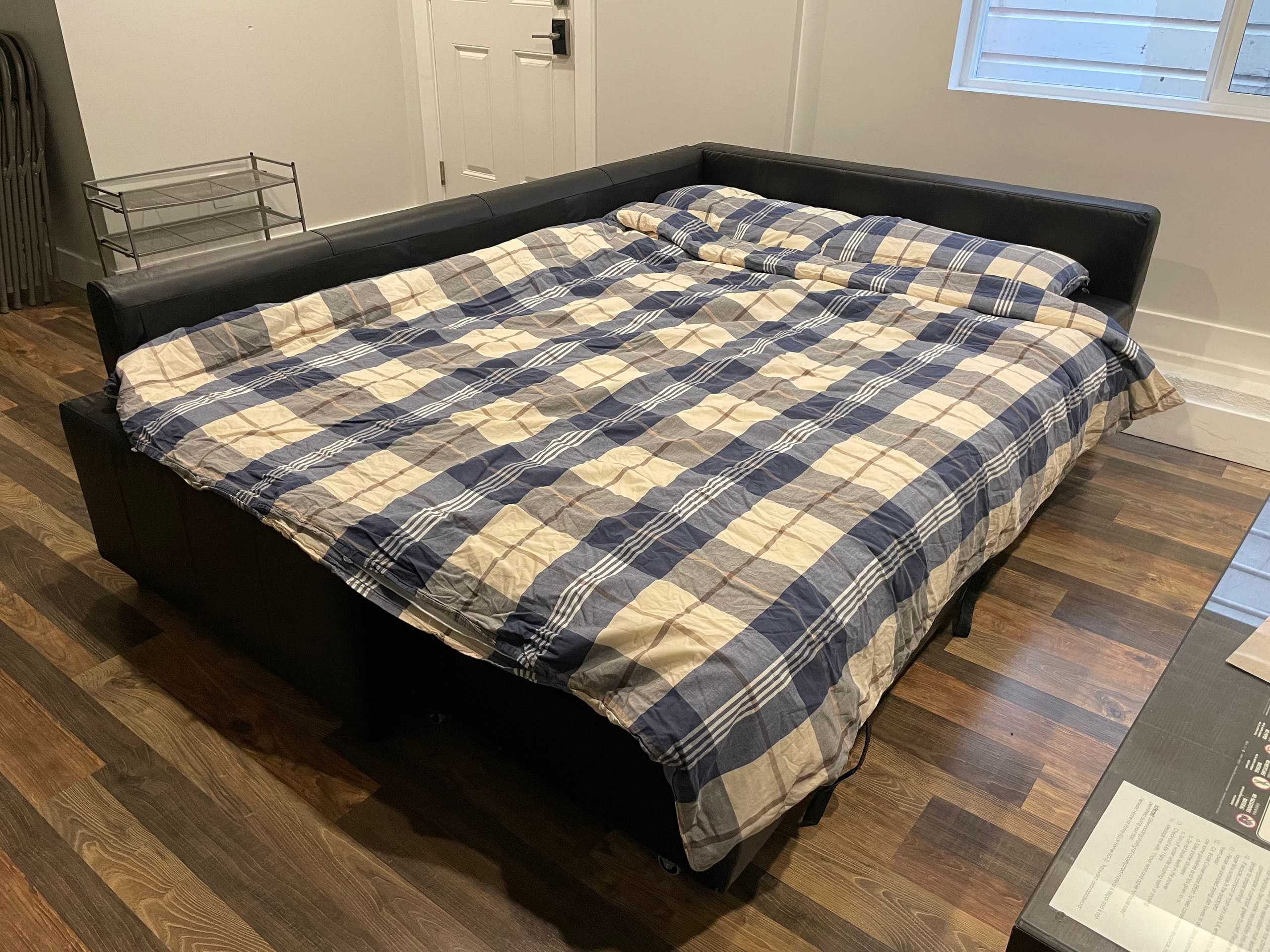 3BR 2BA no kitchen, $25/day parking option (<16ft) - Image 4