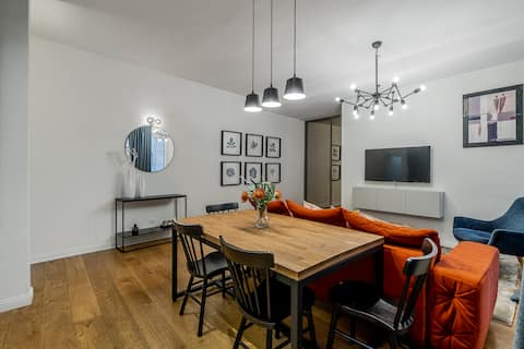 Domillion New City Hall Duplex D11C for 12 ppl!