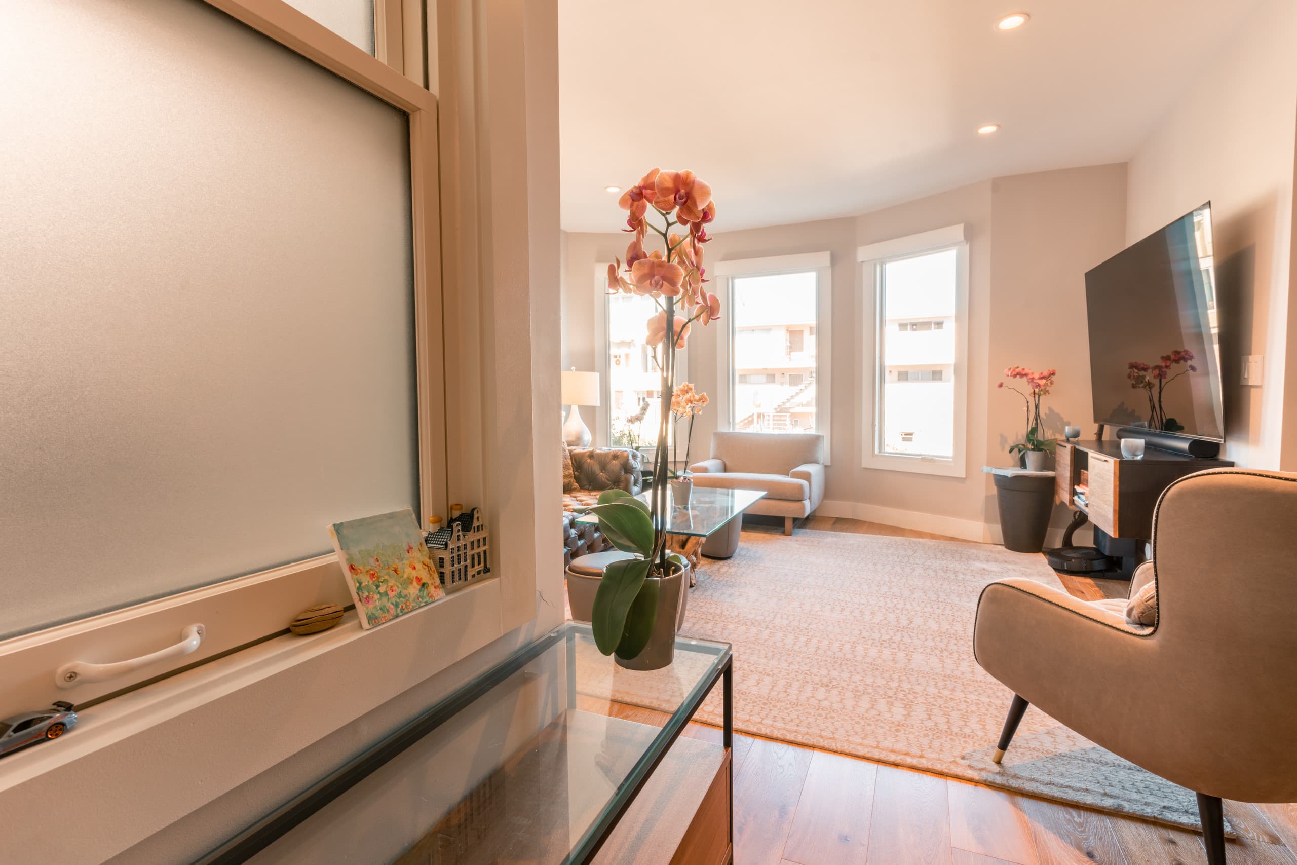 Home in San Francisco · ★4.88 · 1 bedroom · 1 bed · 1 bath - Image 11