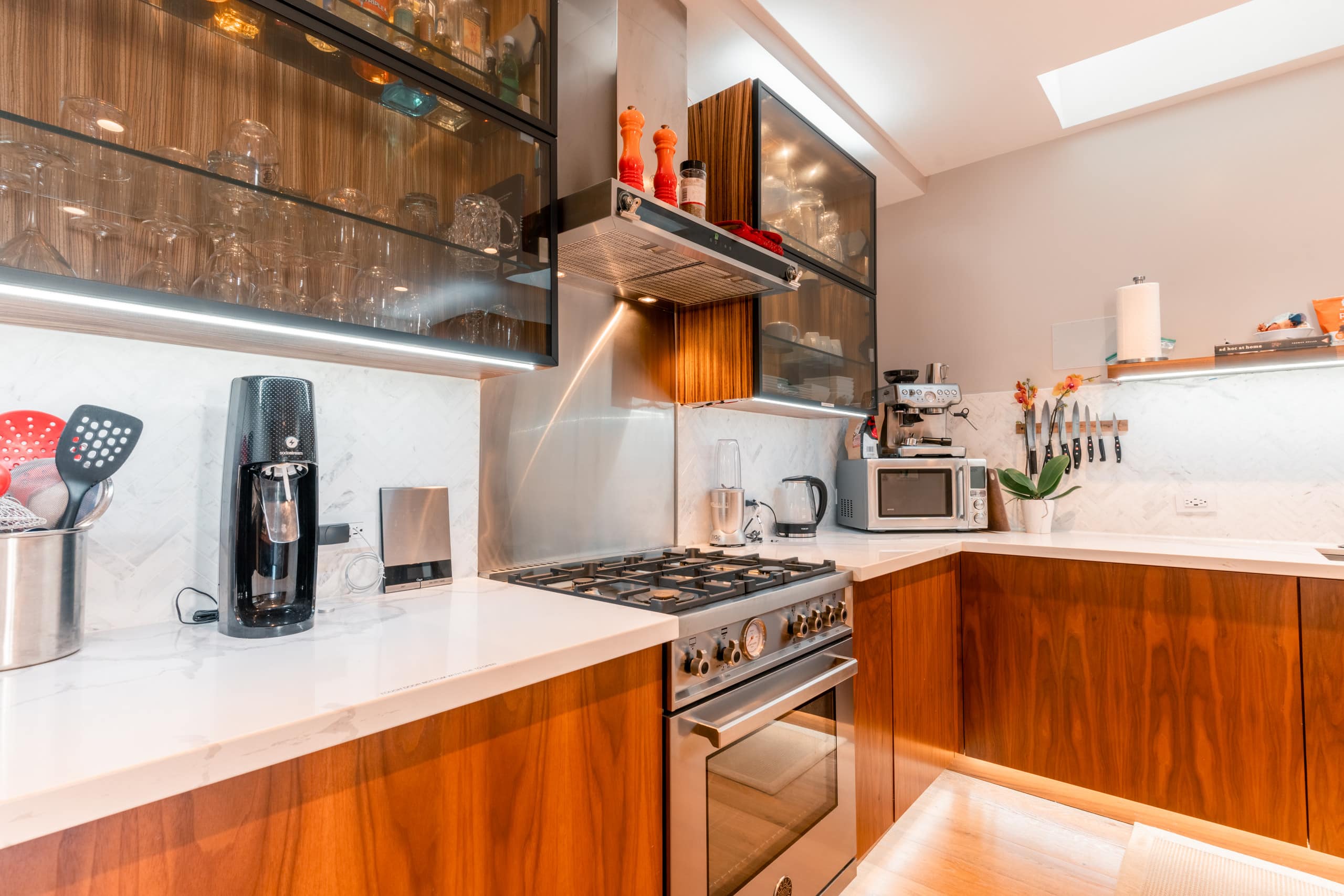 Home in San Francisco · ★4.88 · 1 bedroom · 1 bed · 1 bath - Image 23