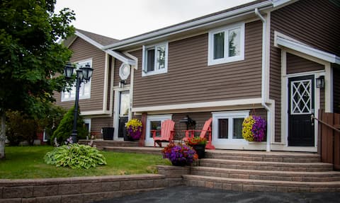 St.John’s, Goulds NL. Spacious Country Home Apart.
