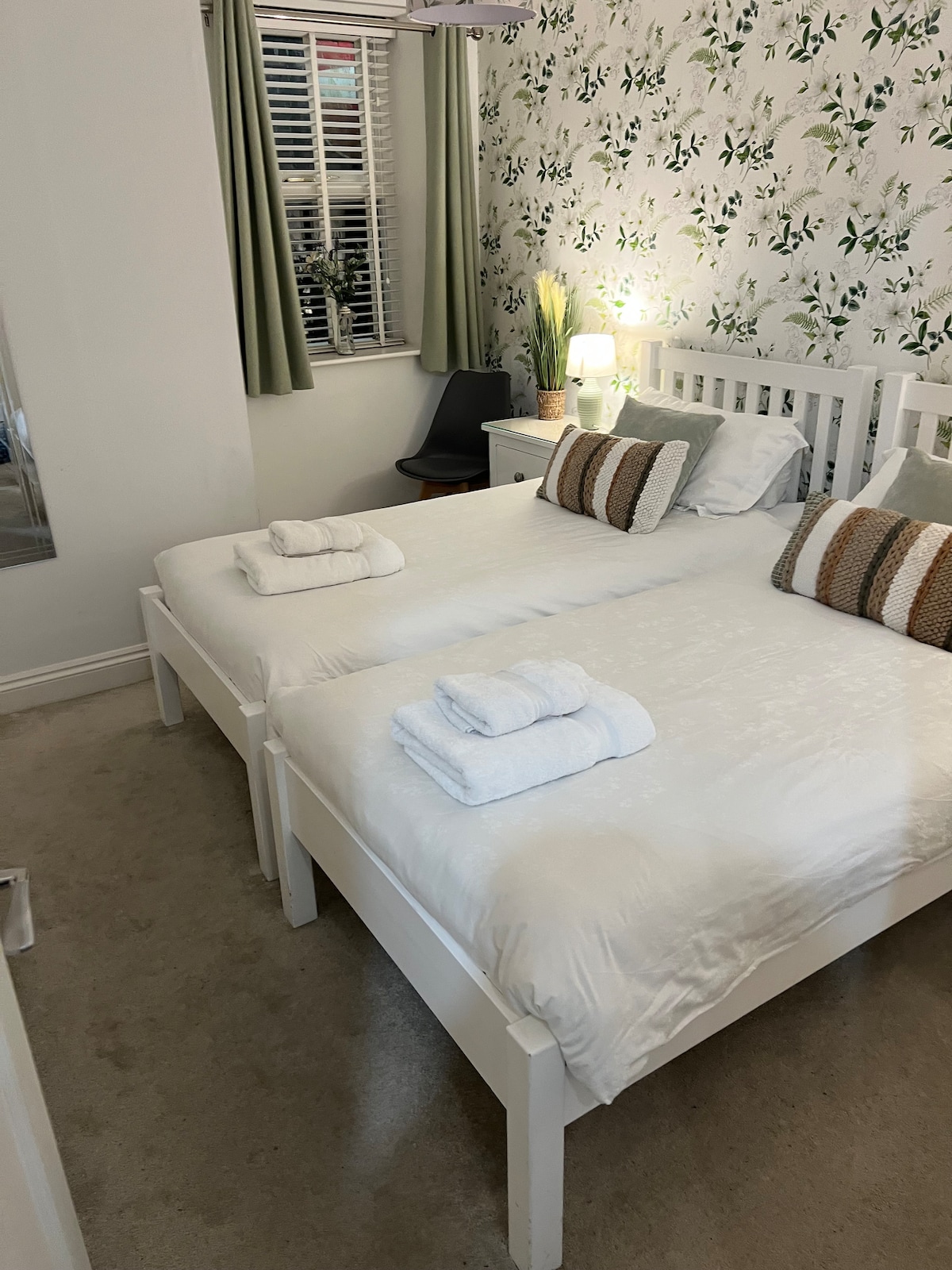 غرفة النوم 2