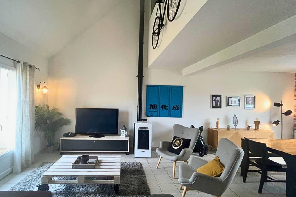 Top performing Airbnb: Entire house/Beauval and Chateaux Les Malvas in Romorantin Lanthenay