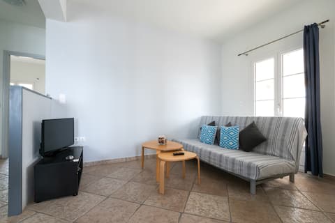Successful Airbnb property: Pelagia Bay Apartment (No.1) in Δήμος Κυθήρων