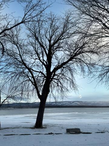 Luxurious Waterfront house on Ottawa River